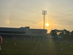 -Riverside河畔少儿足球培训(前滩店)