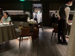 -左庭右院鲜牛肉火锅黑金店(陆家嘴中心店)