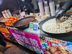 -吴山路夜市