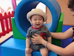 -抱抱熊托育中心(大悦城店)