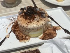 冲绳黑糖爆浆蛋糕-必胜客(证大大拇指店)