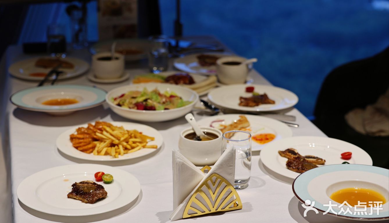 低评分小店也有好味道｜北京夜景最棒的餐厅没有之一