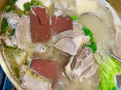 -小椒羊.羊肉粉 龙虾 羊肉串(新地旗舰店)