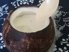 -志龙皇冠吃货椰子铺
