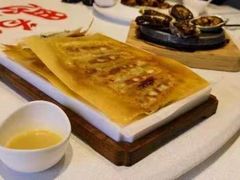 -品海楼·大连海胆锅贴馆(东港店)