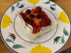 野莓蛋糕-萨莉亚意式餐厅(南京环亚凯瑟琳广场店)