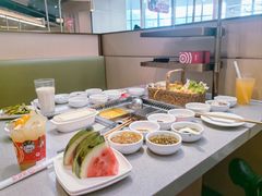 -海底捞火锅(新松江路生日主题店)