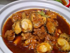 铁锅山药鲍鱼焖土鸡-阿庄新豫菜(航海东路店)