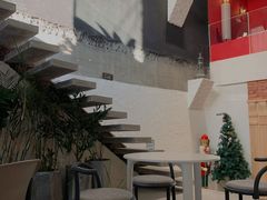 -浮漫咖啡(镜湖万达广场店)