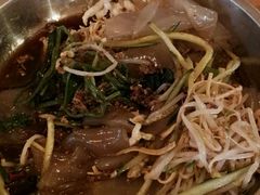 -闯关东东北农家菜(崂山石老人店)