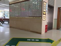 -上海市青浦区中医医院-停车场