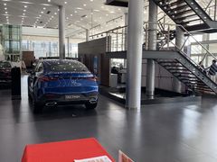 -天津波士信达奔驰4S店(卫津南路店)