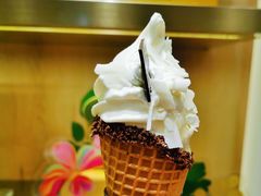 白巧克力味软冰淇淋-GODIVA(国际金融中心店)