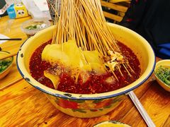 -拈签一笑黄牛肉辣卤串串