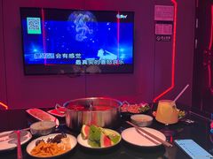 -唯爱KTV聚会餐厅(仙林东城汇店)