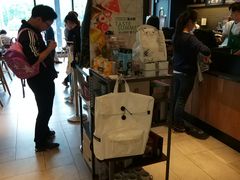 -星巴克臻选(莘庄仲盛店)