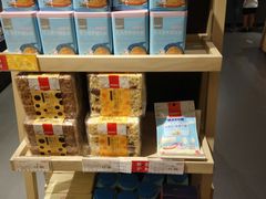 零售区-良品铺子(白云新世界店)