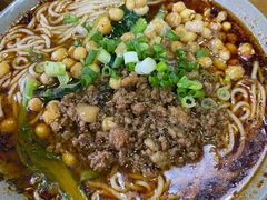 豌杂米粉-丁丁猫重庆小面(徐州路店)