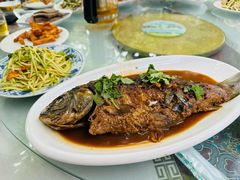 -马武寨驴打滚宴美食村289号(十三陵)