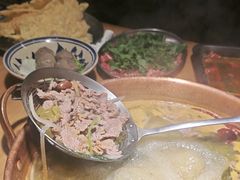 -洱火云南酸菜牛肉火锅(石景山当代商城店)