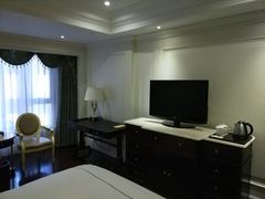 -茂名熹龙国际大酒店(人民广场高铁站店)