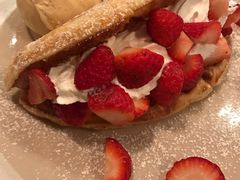 -ROAST coffee & eatery