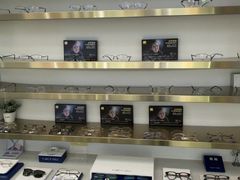 -视野联行眼镜·蔡司授权店(长白万象汇店)