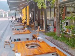 -重庆洪崖洞老火锅(音乐广场店)
