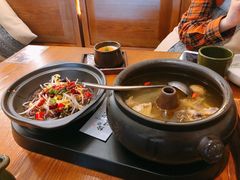 云南经典汽锅鸡-云海肴·汽锅鸡·云南菜(苏州中心店)