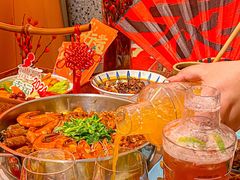 -黄记煌三汁焖锅(新佳丽江汉路店)