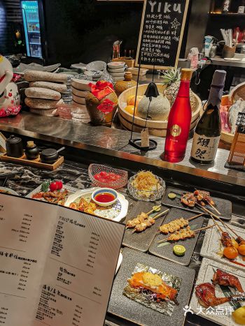 在南京西路️这家烧鸟深夜食堂氛围感超棒️
