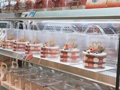 面包甜点陈列柜-仟吉KenGee(西子花苑店)