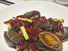 辣炒小鲍鱼-开海·红岛海鲜虾水饺(石老人店)