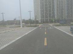 -融创茂-停车场