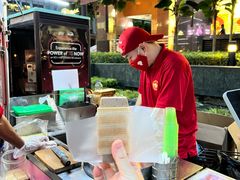 -詹爷爷乌节路街头冰淇淋