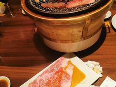 -焼肉まんぐう