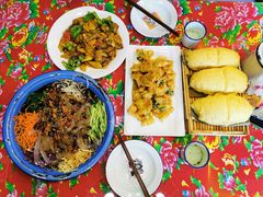 -闯关东东北农家菜(崂山石老人店)