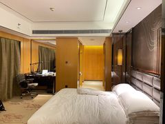 -中山利和希尔顿酒店