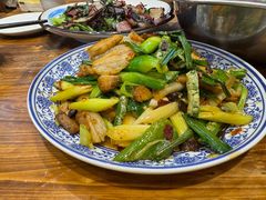 -乡土特色.冷锅鱼.牦牛肉汤锅