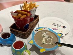 -水桶王国主题餐厅·聚会·生日派对·亲子活动·家庭套餐(亚龙湾希尔顿店)