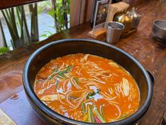 -银米·云南传统过桥米线(双廊黑金冠店)