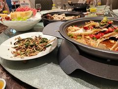 -新天明砂锅鱼头煲