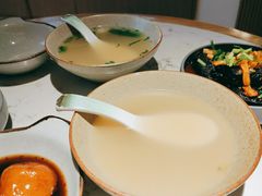-百春原湖南牛肉粉(百联世纪店)