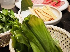 -三出山火锅(南京万象天地店)