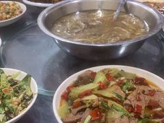 -卢六川汤肉(南方花园店)