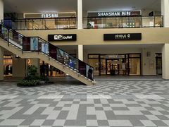 -宁波杉井奥特莱斯广场