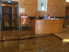 -深圳富苑皇冠假日套房酒店