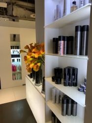 -TONI&GUY