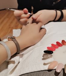 -刘娟美甲沙龙