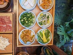 -银米·云南传统过桥米线(双廊黑金冠店)